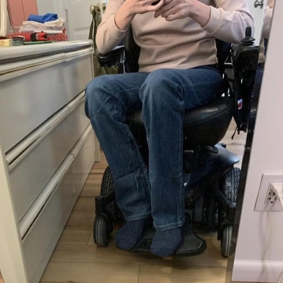 ✨NWT Universal Thread Dark Wash Elastic Adaptive Bootcut Flare Jeans Size 24W - Picture 9 of 12